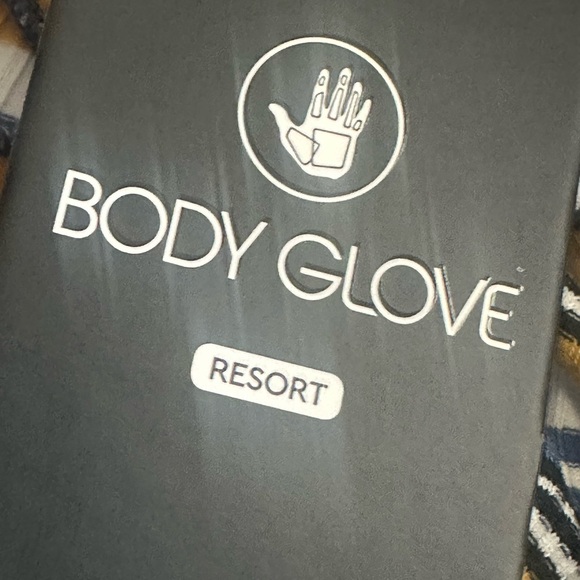 NWT BODY STRIPPED COLD SHOULDER DRESS WOMEN SIZE LARGE LARGE - Picture 7 of 10